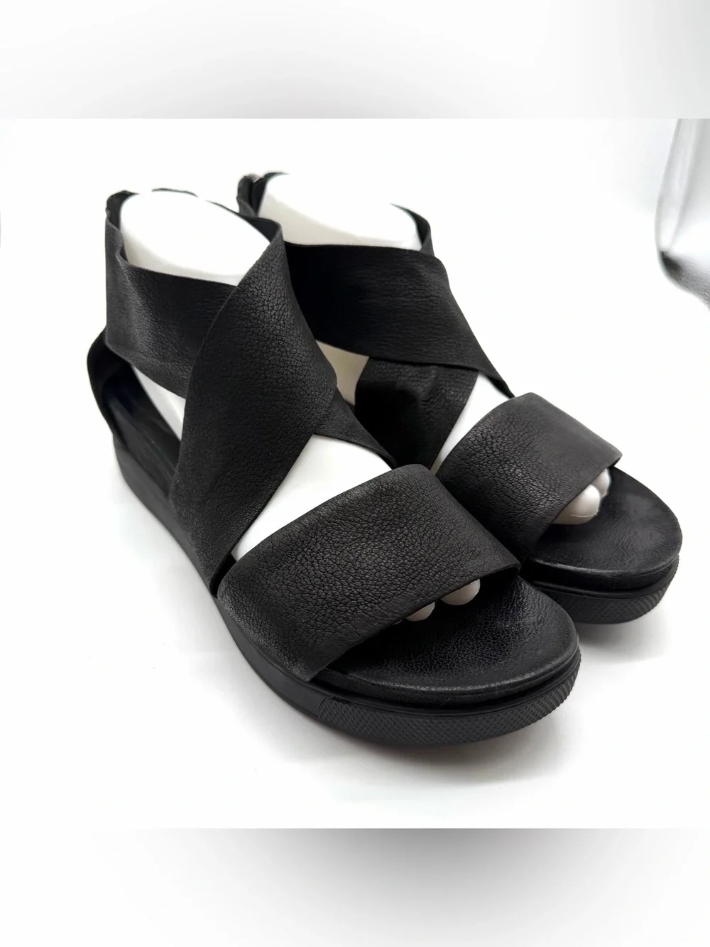 Eileen Fisher Womens Size 10 Sandals Sport Platform Cross Strap Rear Zip Black